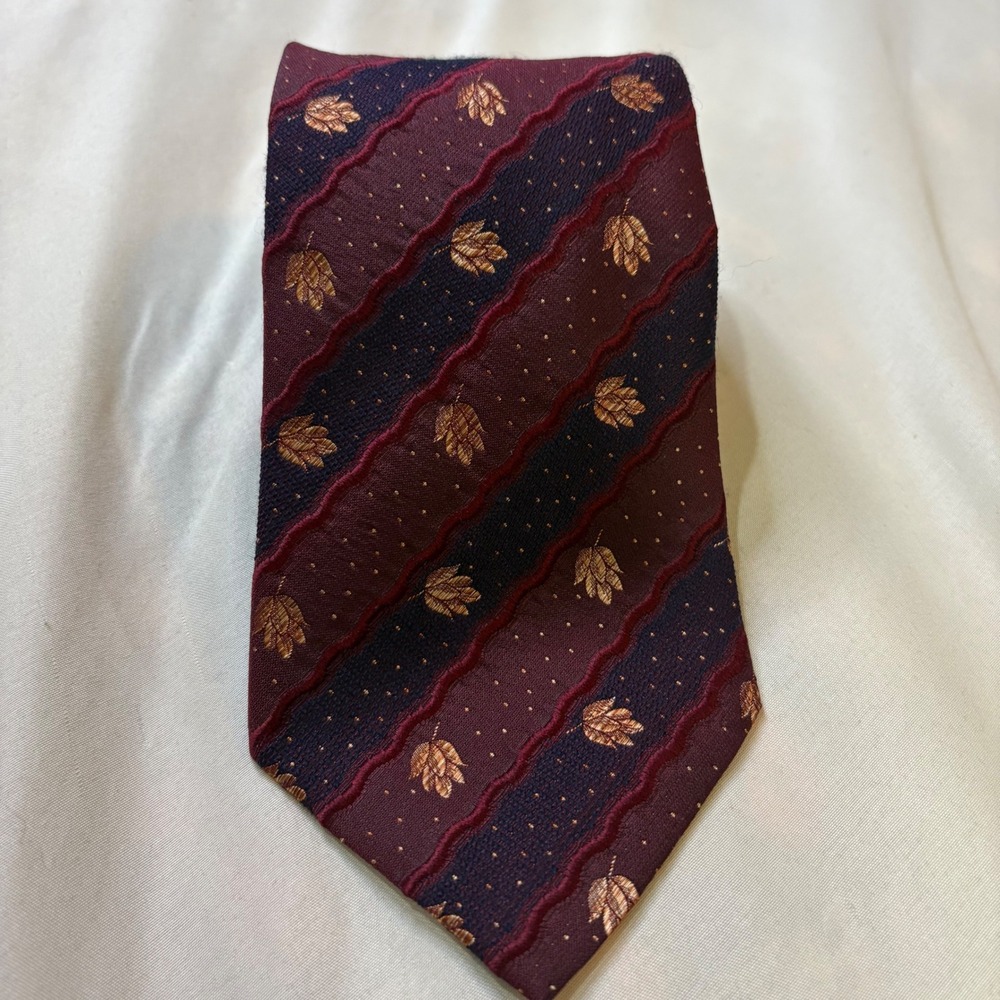 Christian‎ Lacroix Paris Burgundy Navy Gold Leaf Pattern Men's Necktie